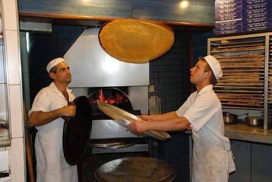 EL BLOG DE LA SEMANA: El fainá es infaltable en la pizzería uruguaya. Te contamos su historia, cómo prepararlo en casa y muchas versiones para probar en agosto. https://blog.cookpad.com/uy/faina-uruguayo -clasico-sabroso-y-con-muchas-versiones/