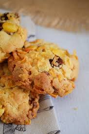 Crunchy Chocolate Chip Sultana Cornflake Cookies Recipe Biscuit Recipe Sweet Recipes Healthy Chocolate