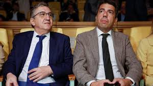 Mo saffari sex - Her daring escapades!