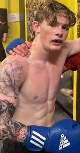 Today we had Freddie knight boxing in the western box cup final in  Gorseinon..a close fight for Freddie but he took the win to prove the  training paid off..he,s been busy lately