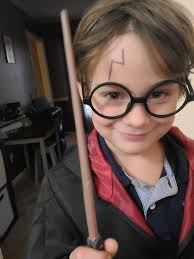 Yelling "Hi Allen!" to a wheelchair user and stroller in Hollywood Studios