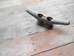 wholesale cabinet hardware distributors