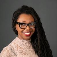 Gretchen Simmons's Instagram, Twitter & Facebook