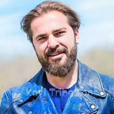 Abdur Rahman Gazi of Dirlis Ertugrul is coming Birmingham! Book your free  seat below: Friday 9th December 2022: BIRMINGHAM Venue: Bia Lounge, 45-47  Golden Hillock Road, Birmingham, B10 0JU Time: 6:30pm-9pm (Doors