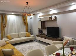 Hem Kullanisli Hem Sik Klasik Stilde Adali Bir Mutfak Ev Gezmesi Ev Dekoru Ev Icin Oturma Odasi Takimlari