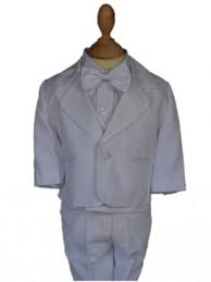 Pour l'été, partez sur une tenue légère, avec un bermuda, une chemise à. Costume Garcon Mariage Cortege Enfant Pas Cher