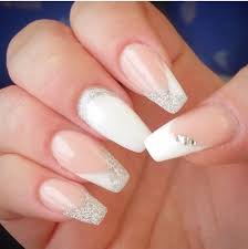 55 Bilder Von Eleganten Weissen Spitze Acryl Nagel White Tip Acrylic Nails White And Silver Nails Silver Acrylic Nails