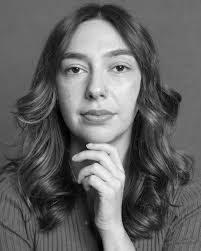 Colin Dearth Photographs, 2025 @colindearthphotographs #portraiture  #chamonixviewcamera #ilfordhp5plus