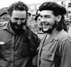 Фидель кастро и че гевара. Umer Fidel Kastro Vozlozhenie Cvetov K Posolstvu Kuby Sut Vremeni