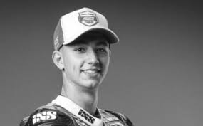 Swiss moto3 rider jason dupasquier dies in hospital from injuries he sustained in a crash during saturday's qualifying session in italy. Gx4wxhvjsbrepm