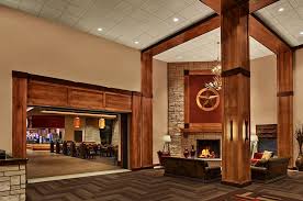 Hampton Inn Suites Offers 150 Deluxe Rooms Including 50 King Studio Suites The Hotel Is Conveniently Connected To Bar Sink Indoor Swimming Pools Hampton Inn