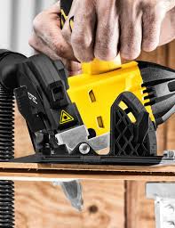 La scie ks 18 ltx 57 fonctionne avec une. Scie Circulaire Portative Sans Fil Pcss 10 20v Trotec