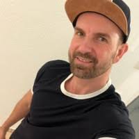 40+ "Daniel März" profiles