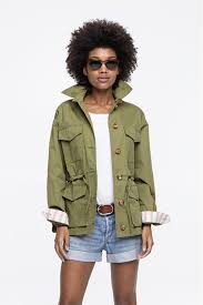 Maybe you would like to learn more about one of these? Veste Saharienne Kaki Femme En Coton Col Haut Trench Coat
