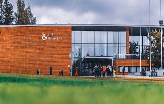 Lut University campus