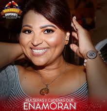 Regala con amor 💓 en este día de la mujer 👩 . . #souvenirs #laceiba  #regalos #manualidades #tipico #honduras #artesanales #buenamigo #detalles