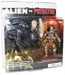 Introducing a new collection inspired by the classic 1994 arcade game that actually predates the movie! Amazon Com Alien Vs Predator Neca Exclusive Action Figure 2 Pack Alien Vs Predator Toys Games