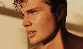 Revolutionizing Men's Beauty: 5 Leading Brands at the Forefront