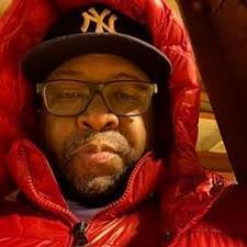 Jerry Barrow's Instagram, Twitter & Facebook