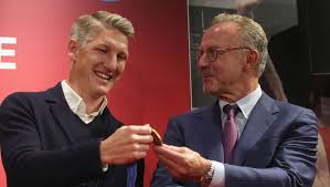 Hola soy fan de karl heinz rummenigge y he creado éste perfil en honor a el. Karl Heinz Rummenigge Will Bastian Schweinsteiger Zuruck Zum Fc Bayern Lotsen German Site