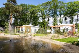 Ayrıca konuklar sadece 200 metre mesafede bulunan restaurant at the park lunteren gibi güzel yerlerde yemek yiyebilirler. Sl Deluxe 4 Personen Sauna En Jacuzzi Lunteren View Deal Guest Reviews