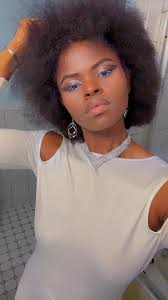 Heyy ladies so i've been looking to find a sugar daddy or cash pig but have  no idea where to start. Is there certain websites or apps anyone recommends  ?? I've heard