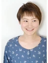 ハイトーンアシメショート l035008082 ヘアーデザイン 縁 hair design enishi のヘアカタログ ホットペッパービューティー ヘアーデザイン 40代 ヘアスタイル ショート ヘアスタイル レディース