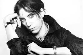 I remember seeing Patty Smith in 1976 at my father's place in Roslyn New  York