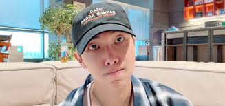 the thing i like doing most? i like exercising the most right now. because  i've been feeling anxious and depressed again recently. whenever i'm  preparing for an album, i have to spend