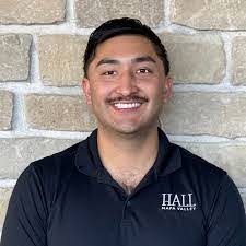 Lindsay Covey's Instagram, Twitter & Facebook