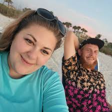 I am looking for a massage therapist that takes Florida Blue. Help! 😁