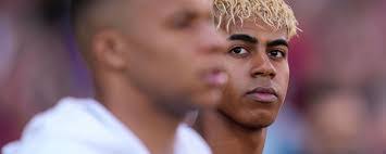 Danny Amos's Instagram, Twitter & Facebook