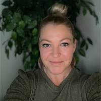 Emily Brookman's Instagram, Twitter & Facebook