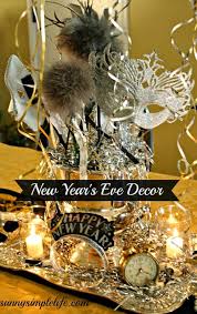 New Year S Eve Decor The Dining Room New Years Eve Decorations New Year S Eve Celebrations New Year Table