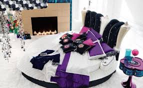 For a feminine bedroom, there are three great colors that will enhance the space and make it a woman's ideal retreat room right at home. 10 Graceful Feminine Bedroom Ideas Adorable Home