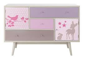 Soignez votre sommeil, et vos réveils, avec un meuble de rangement qui va conserver votre chambre propre et bien rangée. Meuble Bas Rangement Chambre Fille Meuble Original Pour Chambre De Fille Un Max D Idees