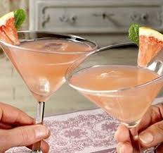 Cosmopolitan Met Verse Pompelmoes Colruyt Recepten Eten En Drinken Wodka