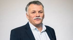 Diepenbeek doet het voortaan met 1 schepen minder: "Het geld dat we hiermee  uitsparen gaat naar goede doelen"