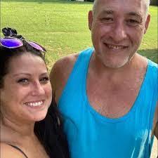 Tara Veach's Instagram, Twitter & Facebook