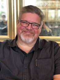 Paula Pickens's Instagram, Twitter & Facebook