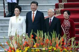Ông nguyễn phú trọng ra lệnh cho ông nguyễn xuân phúc, ông trương hòa bình chỉ đạo công an bắt, truy sát bằng hết lãnh đạo pvn, được coi kể từ nay, pvn đã trở thành một phần máu thịt của ban kinh tế trung ương, đã nằm trọn vẹn trong tay tổng bí thư. Vá»£ Tá»•ng Bi ThÆ° Nguyá»…n Phu Trá»ng La Ba Nao Thá»i Bao