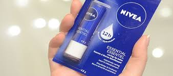 Dengan isi kemasannya 4.8 gr dibanderol dengan harga 13.000. Harga Lip Balm Nivea Semua Varian Daftar Harga Tarif