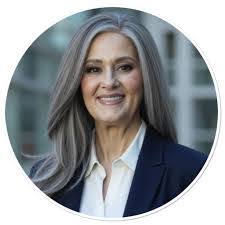 Carolyn Geiser's Instagram, Twitter & Facebook