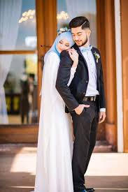 Gambar kartun muslimah sedih 300 gambar kartun muslimah bercadar cantik sedih keren. Wallpaper Couple Muslim Novocom Top