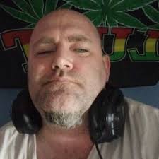 Listen to Aston Martin Truck by PhilthyRichFod in philthy rich playlist  online for free