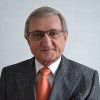 70+ ملفًا شخصيًا يحتوي على “Straessle”