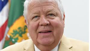 National Park Service acting director apologizes for