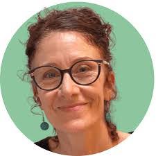 Tanya Newton's Instagram, Twitter & Facebook