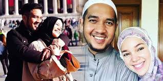 Sempat Pindah Agama Hingga 2 Kali Cerai, Begini Nasib Dewi Sandra Dengan  Suami Ketiganya