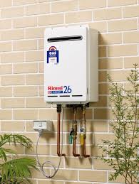 Semua fitur dan performa yang ditawarkan oleh rinnai tentunya membuat rinnai masuk ke jajaran merk water heater gas terbaik. Rinnai Infinity 26 Natural Gas Hot Water Heater 60 Degs The Gas Showroom